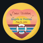 Cruise Wedding Personalized Round Favor Magnet<br><div class="desc">Een romantische gepersonaliseerde zonsondergang met uitzicht cruise bruiloft gunt magnet. Een prachtige ronde magneet gunst voor een cruise-themed bruiloft, beschikbaar in kleine, middelgrote en grote maten. Deze magneet is voorzien van een romantische en levendige, kleurrijke digitale zonnebank-uitzicht in een hart, door XG Design NYC. Een unieke cruise bruiloft bevoordeelt alles...</div>