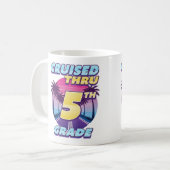 Cruised Thru 5th Grade Afstuderen Koffiemok (Voorkant links)