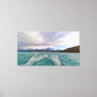 Cruisen op Lago Argentino in Patagonië Canvas Afdruk