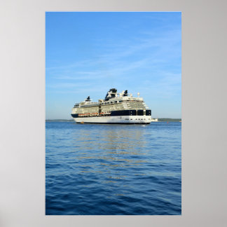 cruiseschip dat naar zee vaart poster
