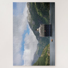 Cruiseschip in Geirangerfjord in Noorwegen Legpuzzel