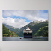 Cruiseschip in het poster Geirangerfjord (Voorkant)
