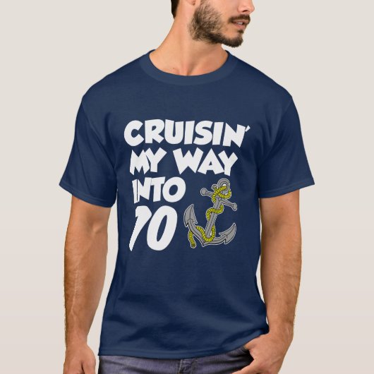 Cruisin' My Way Into 70 (ON DARK) T-shirt (Voorkant)