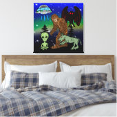 Cryptid Big Foot Alien Mothman UFO Chupacabra Canvas Afdruk (Insitu (Slaapkamer))