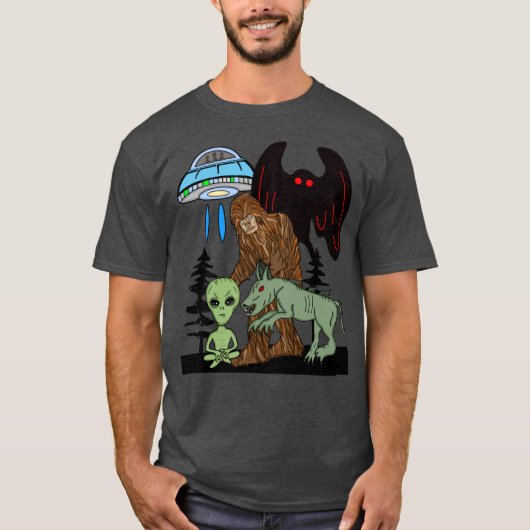 Cryptid Big Foot Alien Mothman UFO Chupacabra T-shirt (Voorkant)
