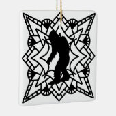 Cryptid Big foot, Sasquatch in een Mandala Keramisch Ornament (Rechts)