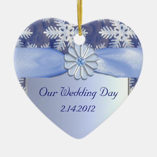 Crystal Blue Snowflake Celebration Keramisch Ornament (Voorkant)