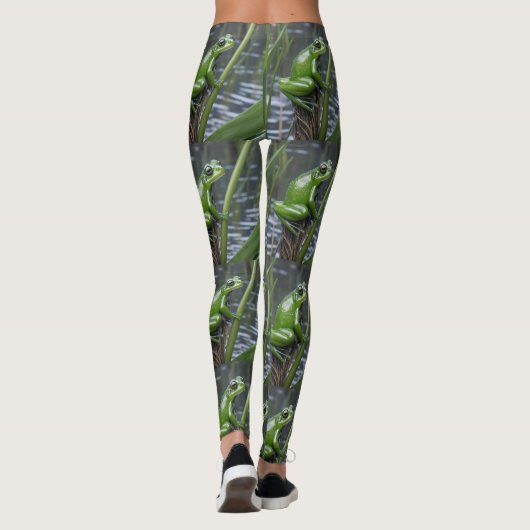 Crystal Clarity: Green Glass Frog op River Reeds Leggings (Achterkant)