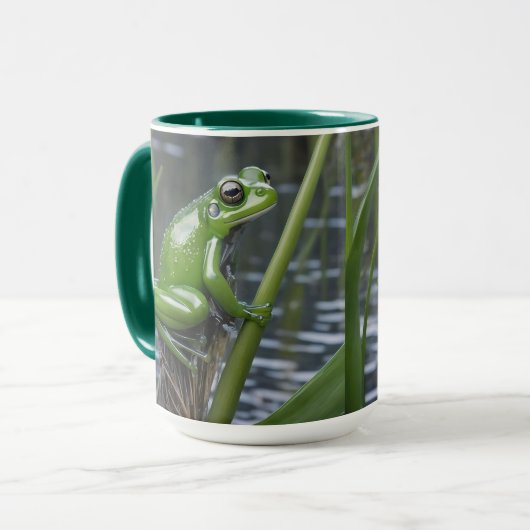 Crystal Clarity: Green Glass Frog op River Reeds Mok (Voorkant links)