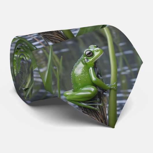 Crystal Clarity: Green Glass Frog op River Reeds Stropdas (Opgerold)