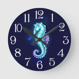 Crystal Ice Seahorse op blauwe achtergrond Ronde Klok