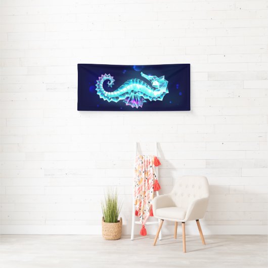 Crystal Ice Seahorse op blauwe achtergrond Spandoek (Insitu)