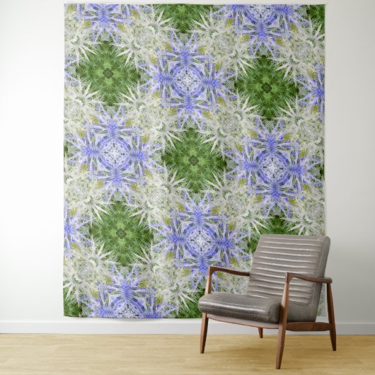 Crystal Thistle Wandkleed (In situ)