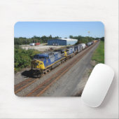 CSX 54 leidt Westbound CSX Q351 Muismat (Met muis)