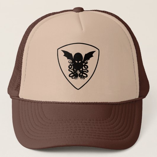 Cthulhu Crest Trucker Hat Trucker Pet (Voorkant)