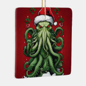 Cthulhu's Yuletide Reign: Een angstaanjagende Kers Keramisch Ornament (Rechts)