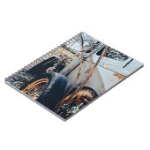 Cuaderno con fotografía de auto antiguo abandonado notitieboek (Linkerzijde)