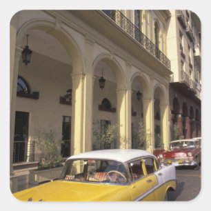 Cuba, Havana. Kleurrijke Chevys uit de jaren 50 Vierkante Sticker