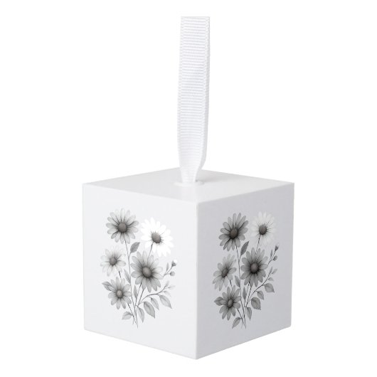 Cube Spring Ornament - Daisy Print - Corrine & Co (Voorkant hoekig)