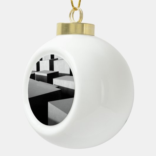 Cubes in Berlijn Keramische Bal Ornament (Rechts)