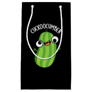 Cuckoocumber Funny Veggie Cucumber Pun Dark BG Klein Cadeauzakje