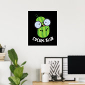Cucum-blur Funny Veggie Cucumber Pun Dark BG Poster (Thuiskantoor)