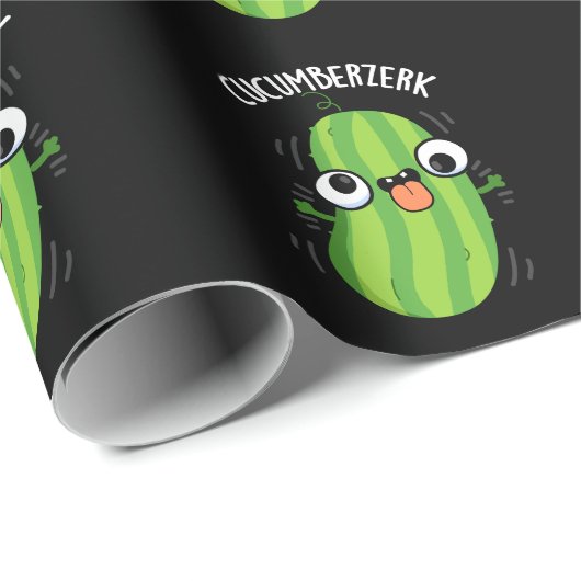 Cucumberzerk Funny Berzerk Cucumber Pun Dark BG Cadeaupapier (Rol Hoek)
