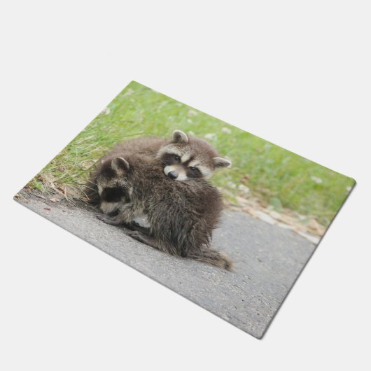 Cuddling-Baby-accoons Deurmat (Schuin)