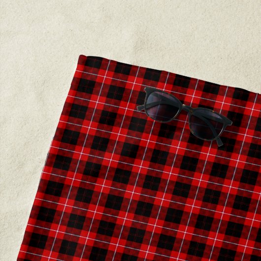 Cunningham Tartan Red Black Pset Strandlaken (In situ)