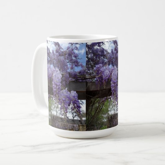 Cup with wisteria vine koffiemok (Voorkant links)