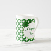 Cupan Tae Gaelic Shamrock Bone China Mok (Voorkant rechts)