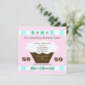 Cupcake 50e verrassing verjaardagsfeestje uitnodig kaart (Staand voorkant)