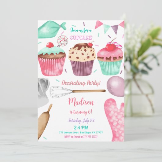 Cupcake Birthday Invitation Kaart (Staand voorkant)