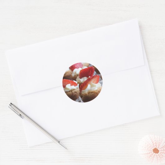 Cupcake Classic Round Sticker (Envelop)