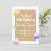 Cupcake Decoreren Verjaardag Uitnodiging (Staand voorkant)