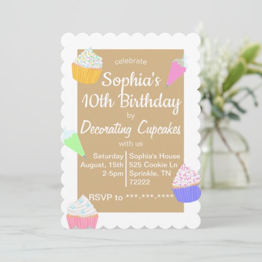 Cupcake Decoreren Verjaardag Uitnodiging (Staand voorkant)