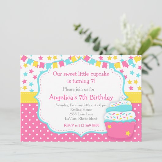 Cupcake en Sprinkles Roze Verjaardagsfeest Kaart (Staand voorkant)