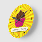 Cupcake en Sunshine Personalize Voeg jouw tekst to Ronde Klok (Hoek)