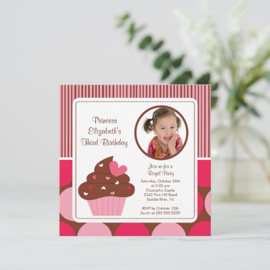 Cupcake Foto van Birthday Uitnodiging Roze Polka D (Staand voorkant)