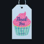 Cupcake Kids Birthday Bedankt Cadeaulabel<br><div class="desc">Viel de speciale dag van je lieverd met Cupcake Kinder cupcake tegen een lichtblauwe achtergrond. Het omgekeerde is een patroon van cupcakes. U kunt dit verder aanpassen door op de "PERSONALIZE"knoop te klikken. Overeenkomende objecten in onze winkel voor een compleet partijthema. Voor meer vragen kunt u contact met ons opnemen...</div>