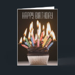 Cupcake met de Kaart van de Verjaardag van de<br><div class="desc">Identiteitskaart van activa: 72884794/Rubberball/Mike Kemp/Cupcake met verjaardagskaarsen</div>