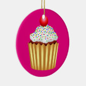 Cupcake met sprinken en Cherry op top Keramisch Ornament (Rechts)
