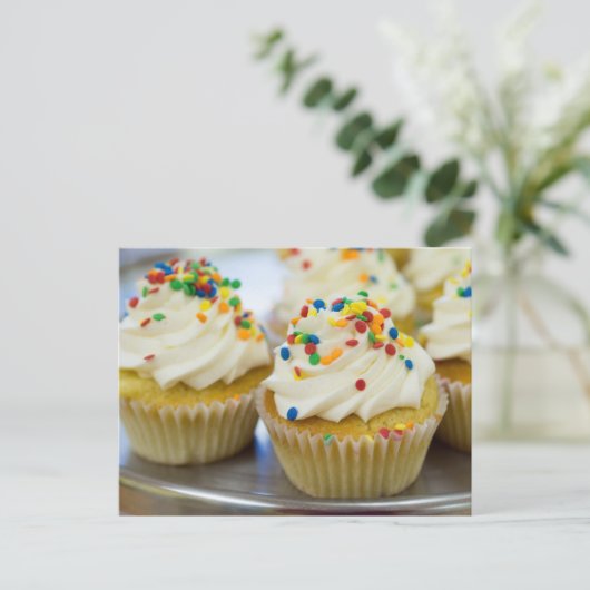 Cupcake met sproinkles briefkaart (Staand voorkant)