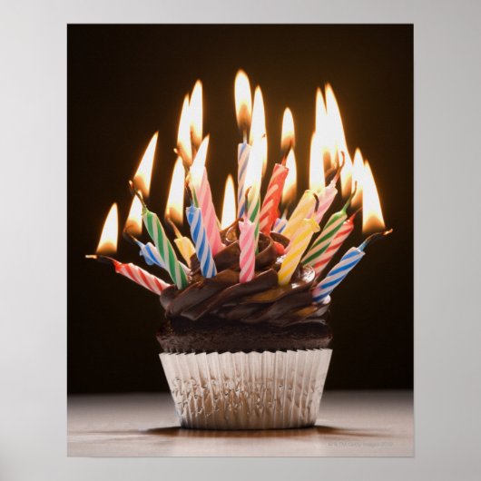 Cupcake met verjaardagskaarsen poster (Voorkant)