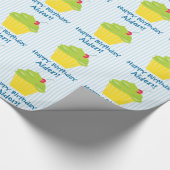 Cupcake on Blue Stripes Child Birthday Cadeaupapier (Hoek)