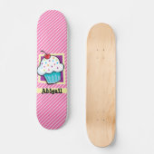 Cupcake op roze & witte strepen persoonlijk skateboard (Voorkant)