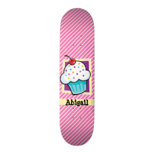 Cupcake op roze & witte strepen persoonlijk skateboard