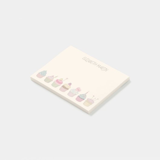 Cupcakes en naam post-it® notes (Schuin)