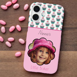 Cupcakes geschulpte aangepaste foto op roze Sjablo iPhone 16 Hoesje