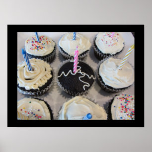 Cupcakes met kaarsen poster